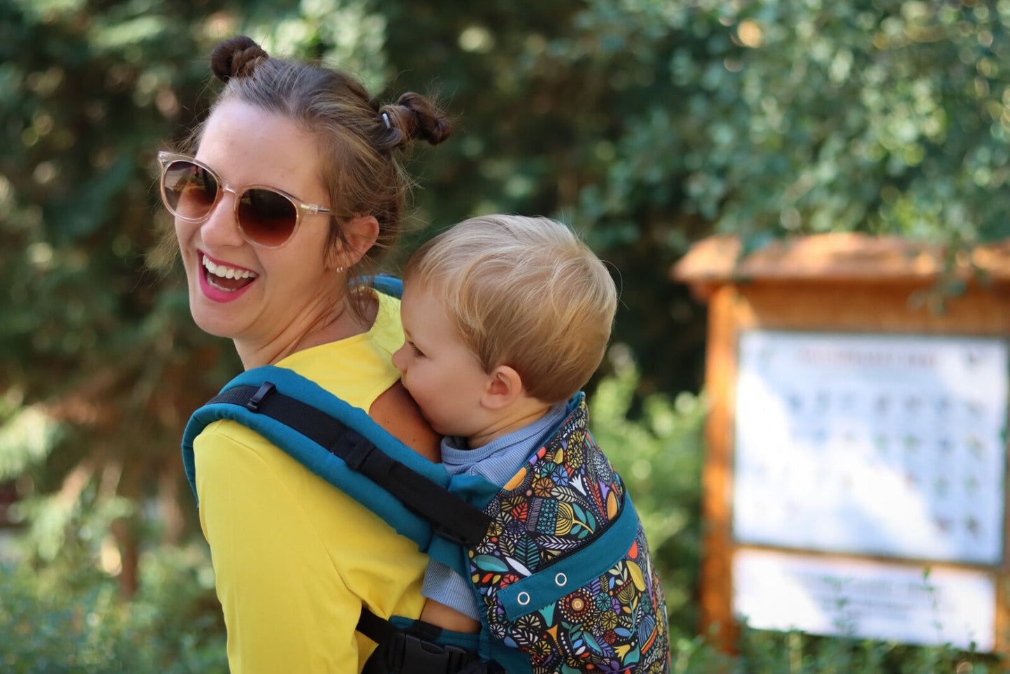 Babytrage - Regenbogen Linie - Volksblume