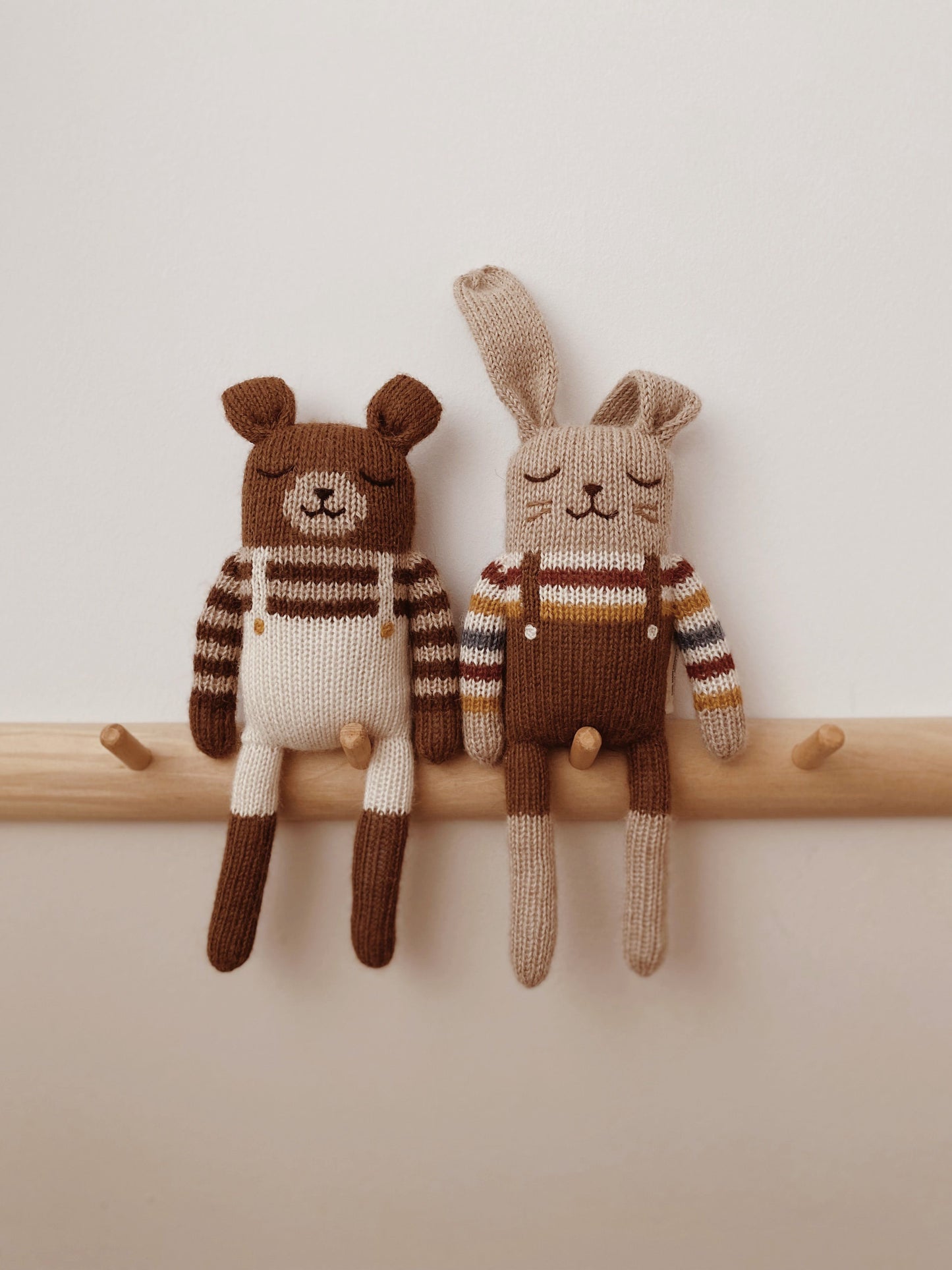 Strick-Kuschelbär aus Alpaka | Ecru-Overall