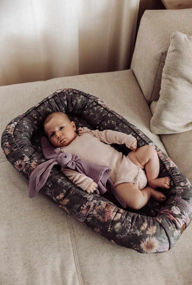 Babynest - Geheimnis der Blumen